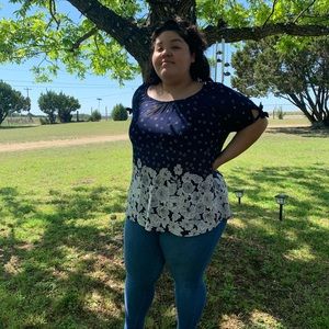 Flowy, sheer blouse❤️